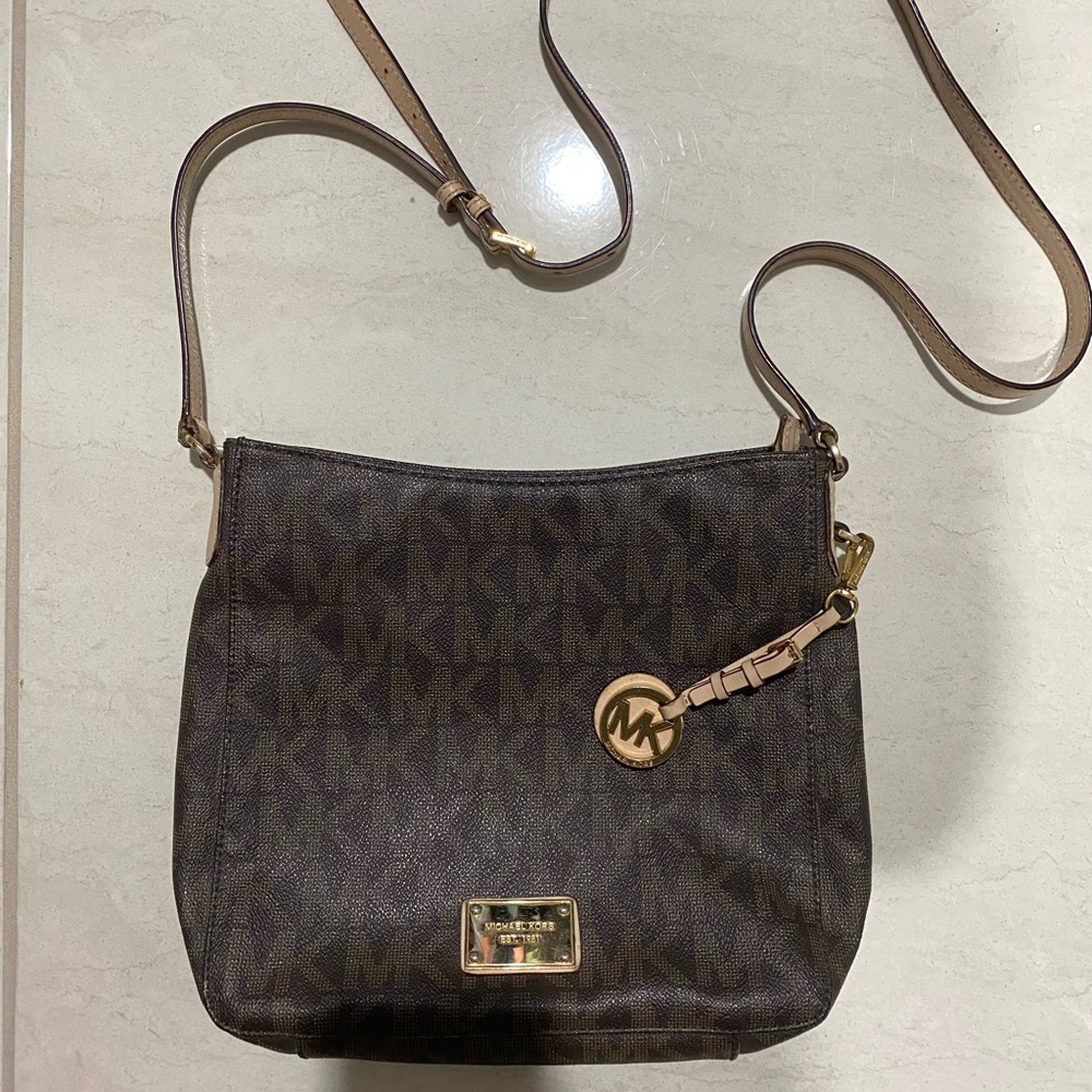 Michael Kors Cross Body Purse * USED*